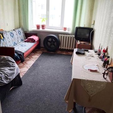 Продається 2 кімнатна квартира, Космонавтів, р- н 33 кв.м.