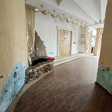 Тіниста вул., 9/12