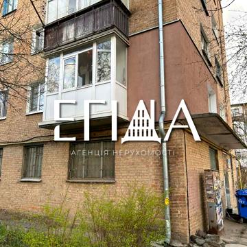 Миру вул., 17