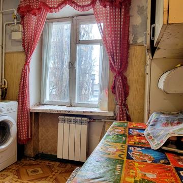 Богдана Хмельницького просп. (Героїв Сталінграда), 126