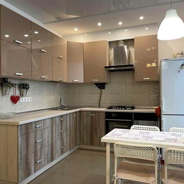Двухуровневая с большой кухней гостиной 36м2. Оф-2%