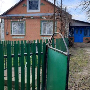 Продам газифікований цегляний будинок
