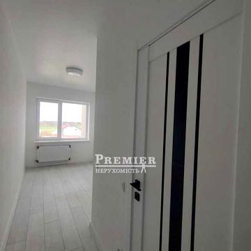 студия с ремонтом 24 м2  20000 $