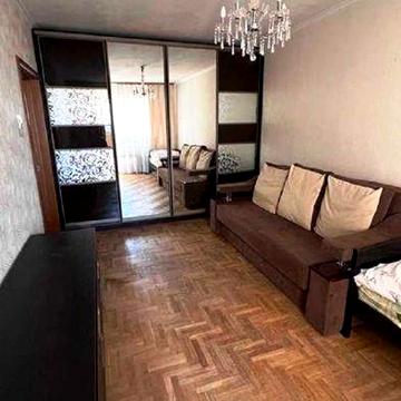 Продам 2к квартиру   53м2 Автозаводська ,39 Подільський р-н