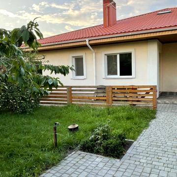 Леонтовича вул., 200
