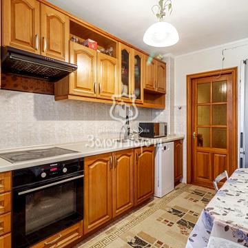 Валерія Лобановського просп., 126