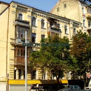 Саксаганського вул., 127