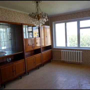 Трикімнатна двостороння квартира Варненська парк Марка Твена