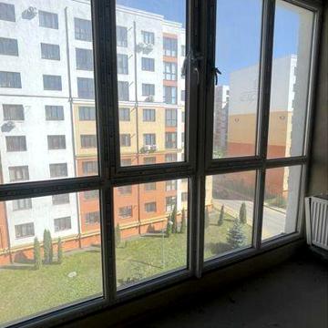Продається 3-кімнатна квартира на Щасливому