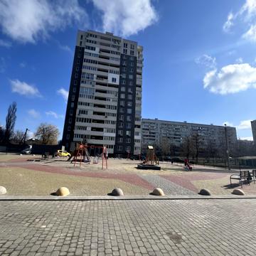 Качанівська вул., 21