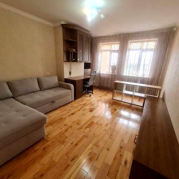 3- кімнатна квартира вул.Святотроїцька,94