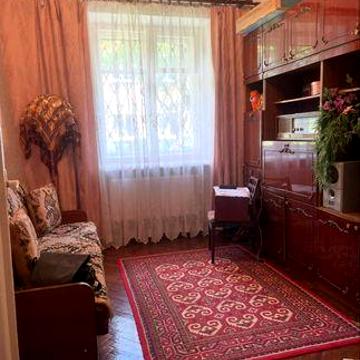 Продаж 3-кімнатної квартири в центрі.