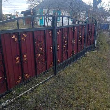 Продам будинок з виходом до річки
