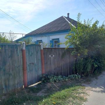 Продам господарство в селищі Котельва.