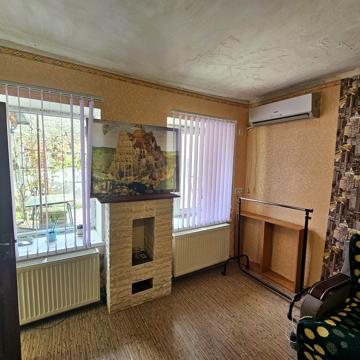 Прохоровська вул., 18