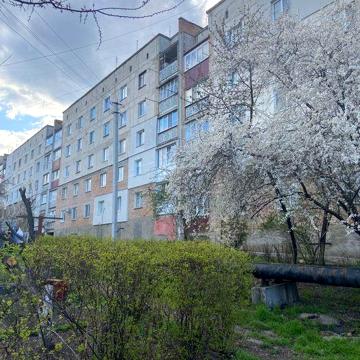 Продам 1к квартиру, 2 поверх - 35.5м2, м.Сміла, вул.Б.Хмельницького.
