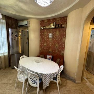Продам 2х. ком. квартиру ул. Мира 4