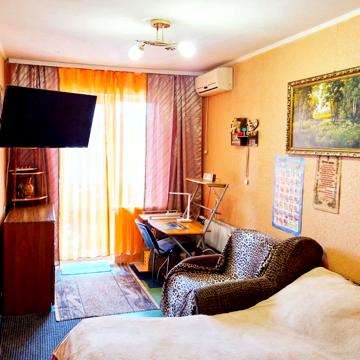 Миколи Міхновського вул. (Щербини), 7