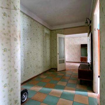 Продам 3-комн "чешку" на Бабурке, пр. Юбилейный, под ремонт.