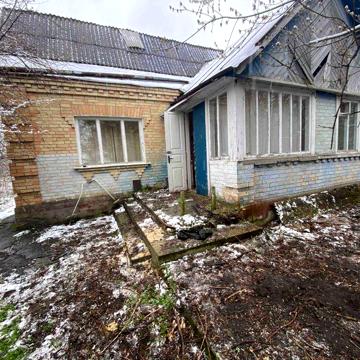 Продам будинок на 2 входи смт Кожанка. 2 ділянки ЛІС