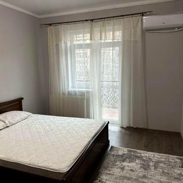 Здається 2-х кімнатна квартира в Новому районі