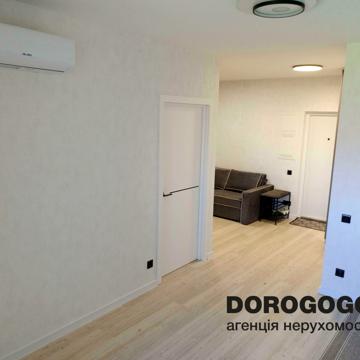 Паркова, 8