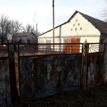 Дом с участком с. Катериновка, царичанский район