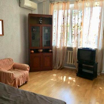 Продаж 2х кв сталінка, Центр, вул.Ю.Матвійчука