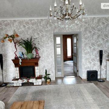 Продаж 3к Дім Сергія Насальського вулиця