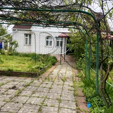 Лугова вулиця, 12
