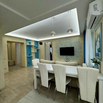 Дарницька вул., 11
