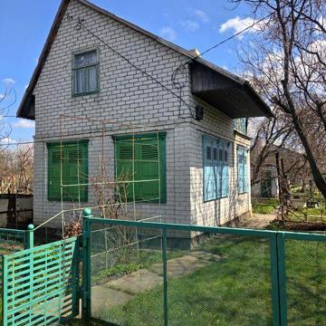 Продажа дачи с теплицей.