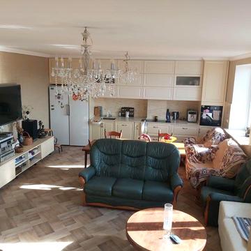 4 кім.квартира вул.Тарнавського.4/4. Австрійський люкс. 180м. 250000$.