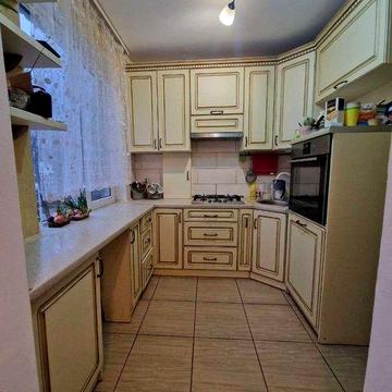 3 кімнатна квартира на Кругу, Є- відновлення