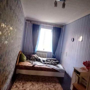 Продається  2  кімнатна квартира в центрі м.Лубни, навпроти АЗС "BVS"