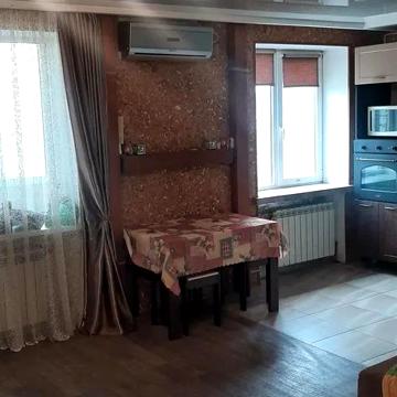 Осіння вул., 13