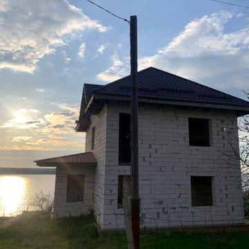 Продам срочно Дом Коттедж на берегу реки Баловное