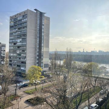 Русанівський бульв., 3