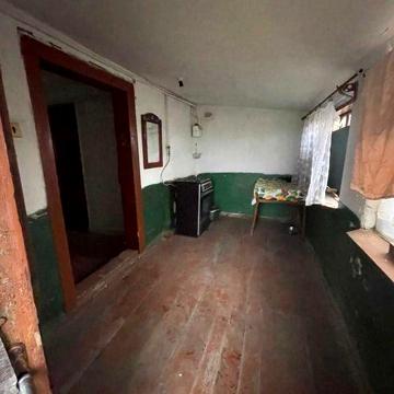 Житловий будинок та земельна ділянка 25 сот, с. Дернів