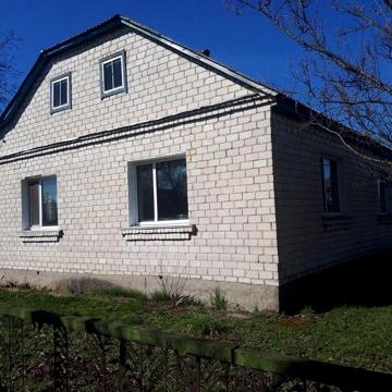 Продам деревяний будинок