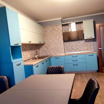 Академіка Глушкова просп., 9е