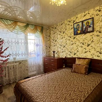 Бориса Тена вул., 104