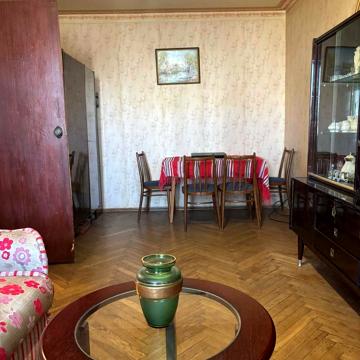 Дарницький бульв., 7