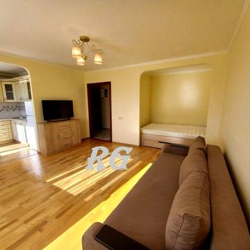 Продаж 1-кім. Шевченківський район Салютна,4а метро Нивки