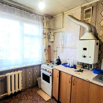 Гоголівська вул., 12