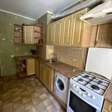 Продам 3 ком квартиру на ул Вильямса возле рынка Южный