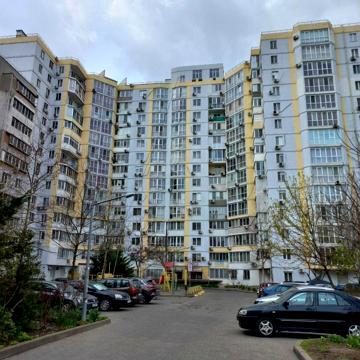 Середньофонтанська вул., 30/1