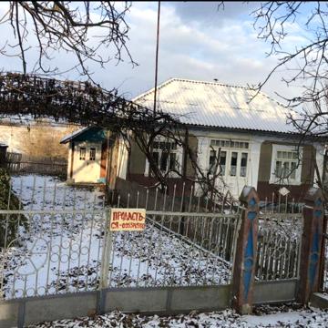 Продається жилий будинок в Кельминцях ,