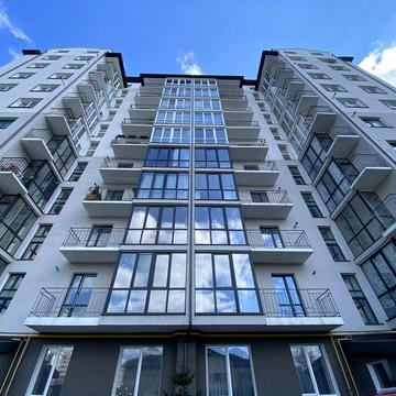 Продається велика 3-кімнатна квартира (93,4 м²) у зданій новобудові