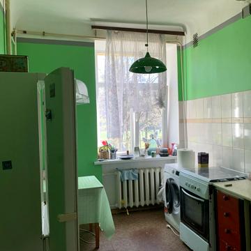 Василя Чумака вул., 13